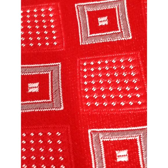 Donald Trump Signature Collection  Red / Gray Silk Geometric Neck Tie - Picture 7 of 8